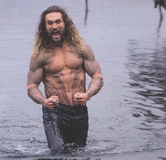 Aquaman_Momoa_127.jpg