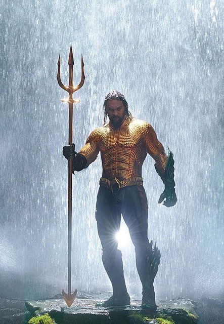 Aquaman_Momoa_92.jpg