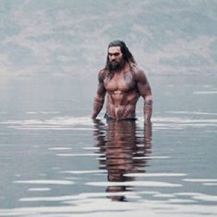 Aquaman_Momoa_119.jpg