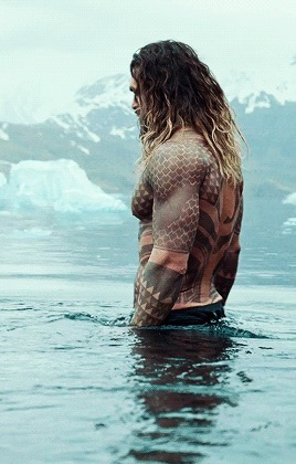 Aquaman_Momoa_122.gif