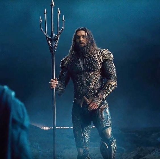 Aquaman_Momoa_59.jpg