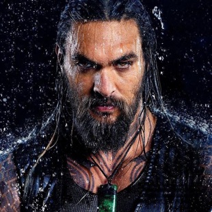 Aquaman_Momoa_72.jpg