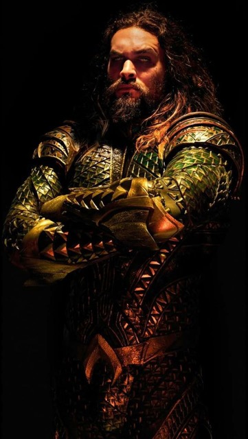 Aquaman_Momoa_44.jpg